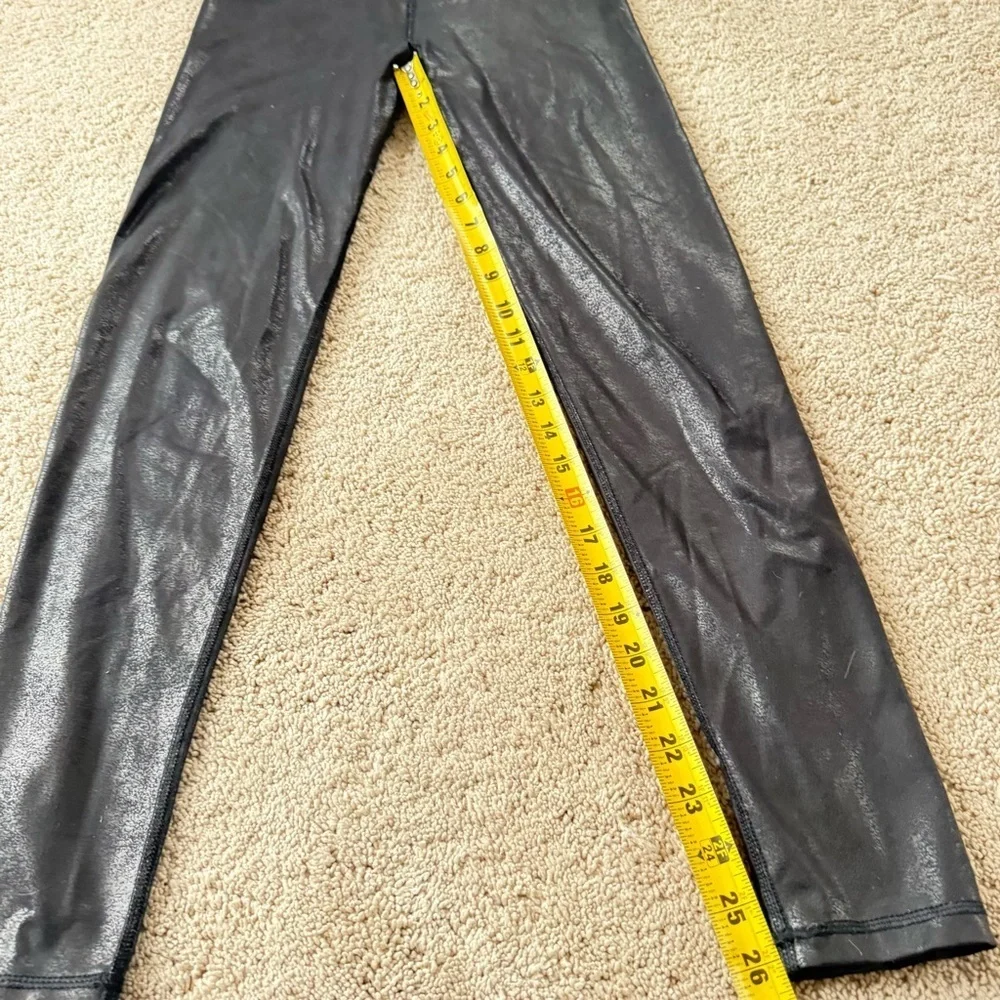 Aerie Black Shiny Leggings M